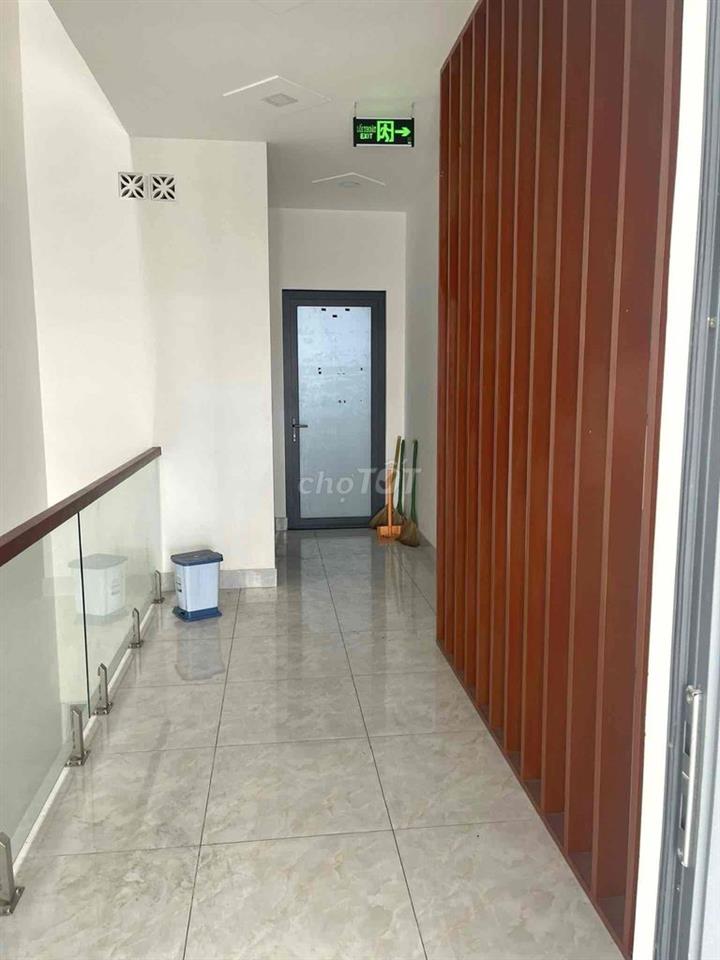 Cho thuê Vp/MBKD Mặt tiền Đào Trinh Nhất,p.Linh Tây 5 tầng giá 40tr