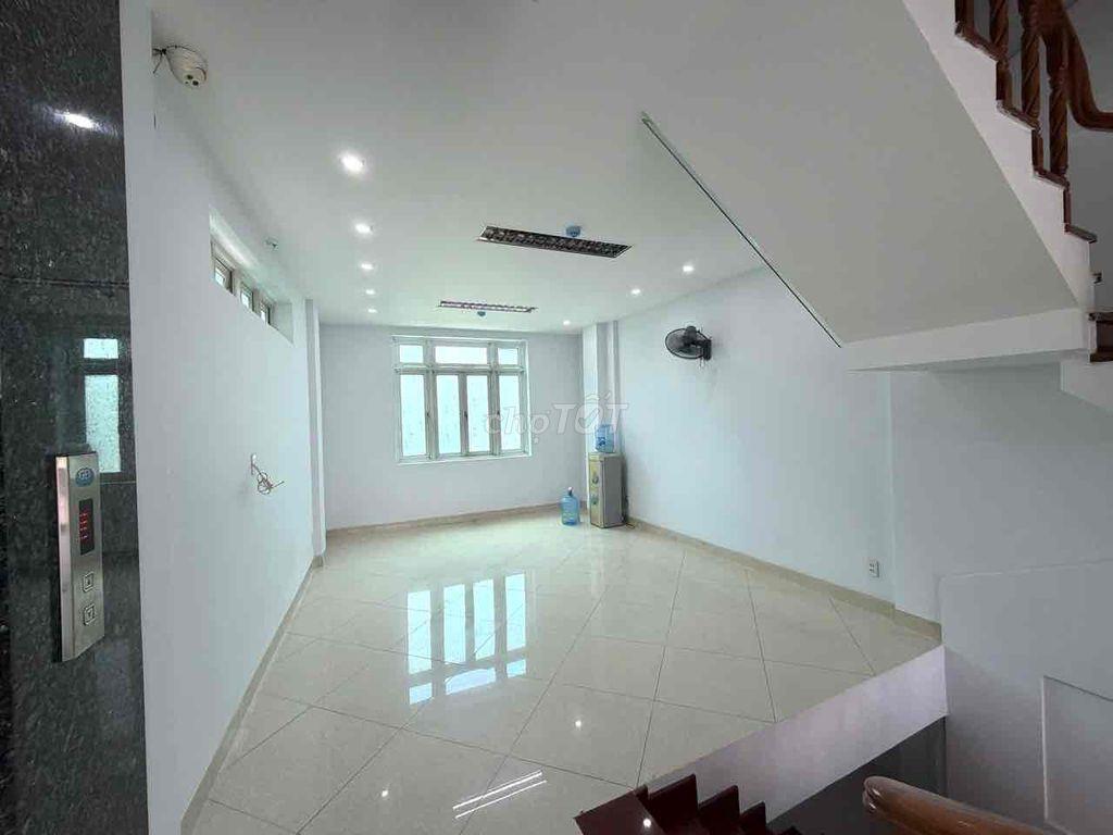 Cho thuê Vp/MBKD p.Linh Đông hơn 700m2 có hầm xe thang máy 60tr TL