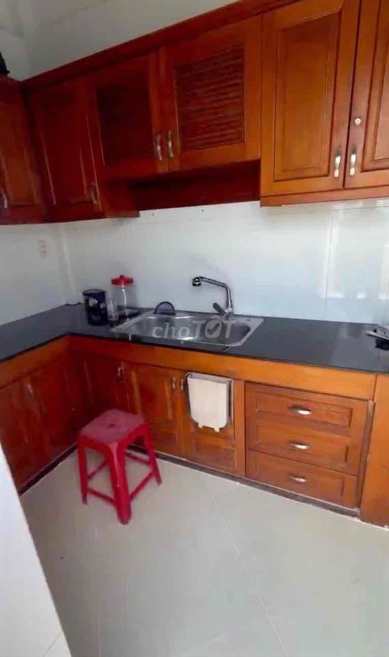 Cho thuê Vp/MBKD p.Linh Đông hơn 700m2 có hầm xe thang máy 60tr TL