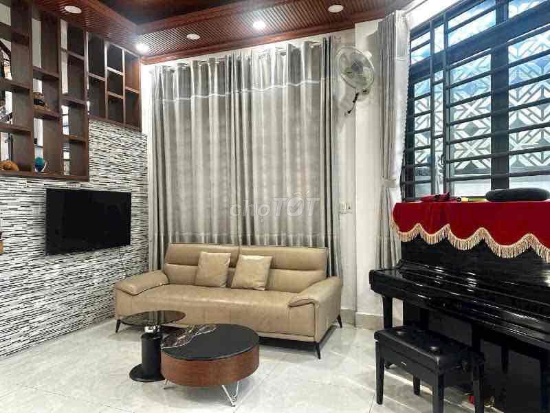 Cho Thuê Nhà/Vp góc 2 Mặt Tiền Đs.22,p.Linh Đông-4 Tầng 17tr TL