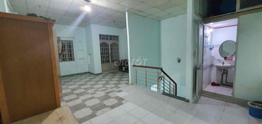 Nhà 2 Tầng MT đường 17, p.Linh Tây- ngang 6m Giá 10Tr