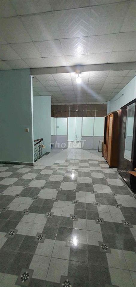Nhà 2 Tầng MT đường 17, p.Linh Tây- ngang 6m Giá 10Tr