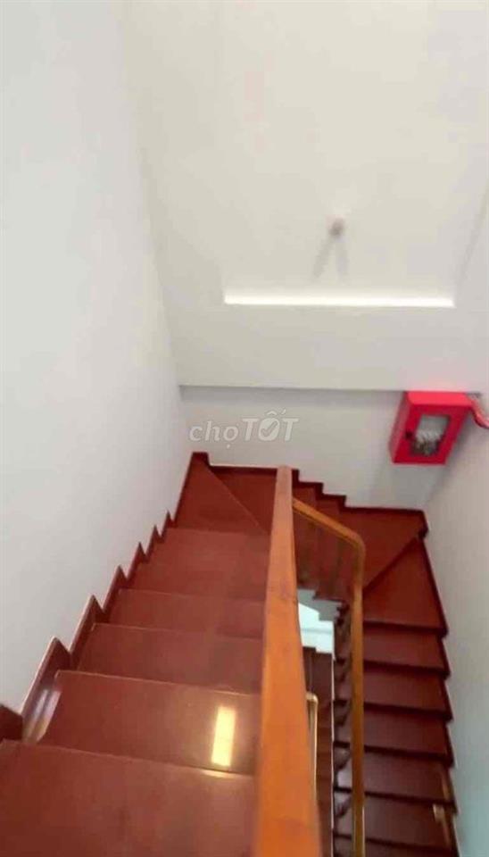 Cho thuê Vp/MBKD MẶT TIỀN Kha Vạn Cân,p.Linh Đông 700m2 Giá 60tr TL