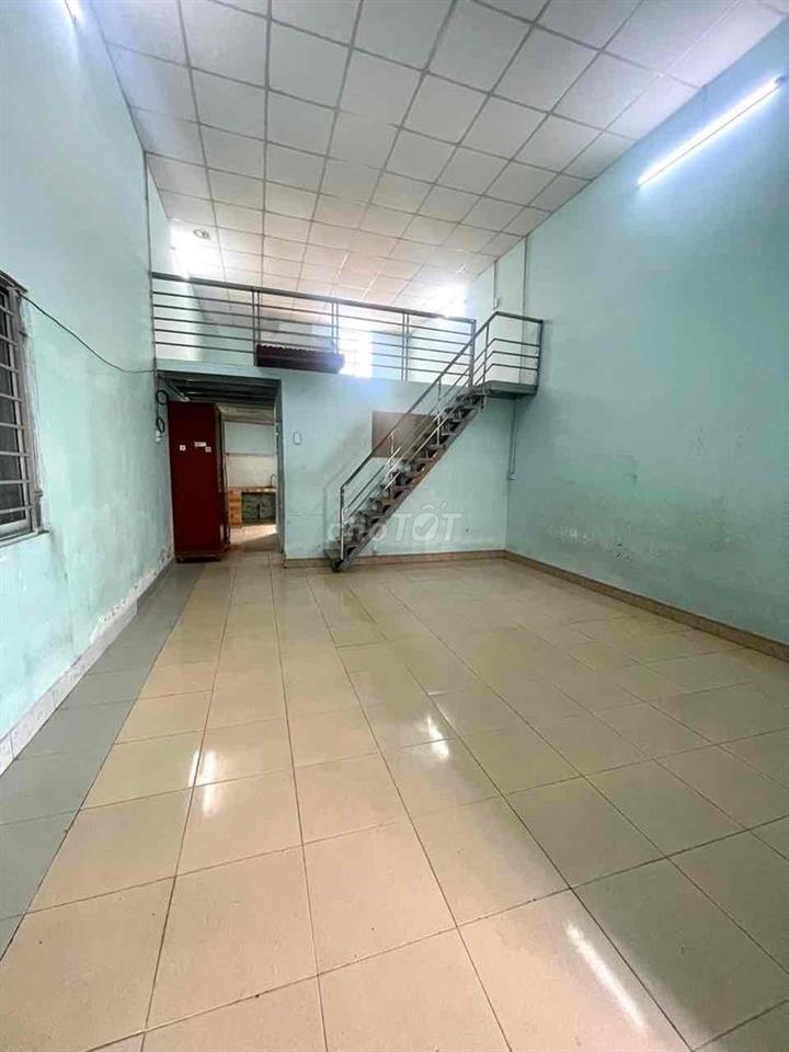 Cho thuê nhà gần ĐH Ngân Hàng,/Đs.8,p.Linh Trung Giá 6,5tr TL