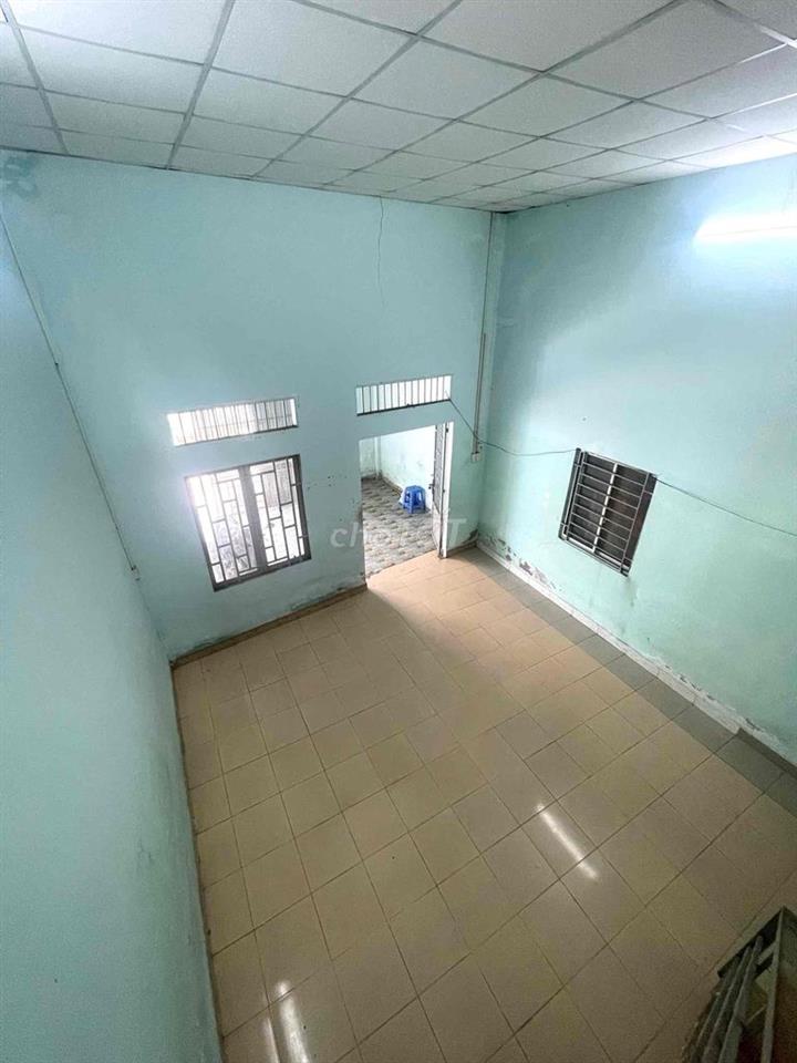 Chỉ 6 Triệu-Nhà Thuê Gần ĐH Ngân Hàng,/đs 10,p.Linh Trung TĐ