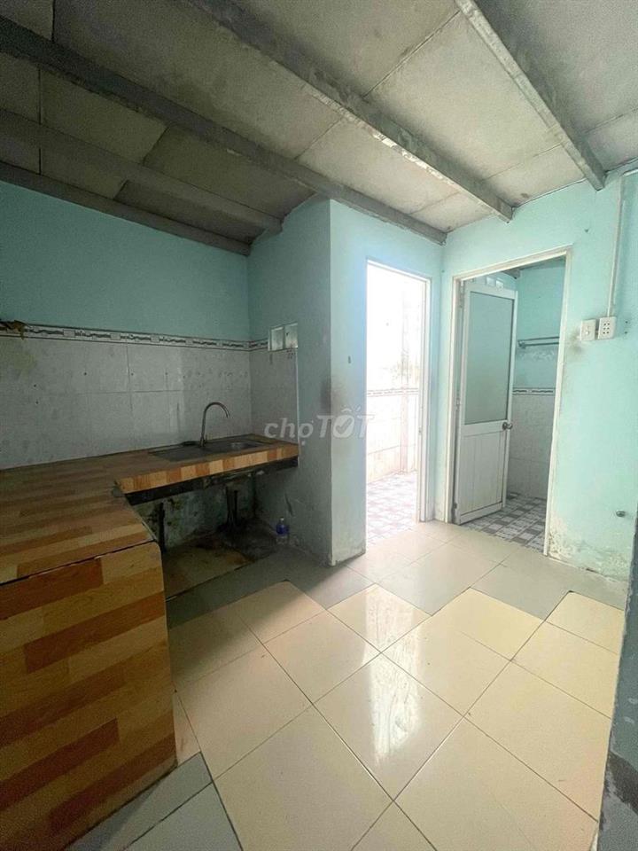 Chỉ 6 Triệu-Nhà Thuê Gần ĐH Ngân Hàng,/đs 10,p.Linh Trung TĐ