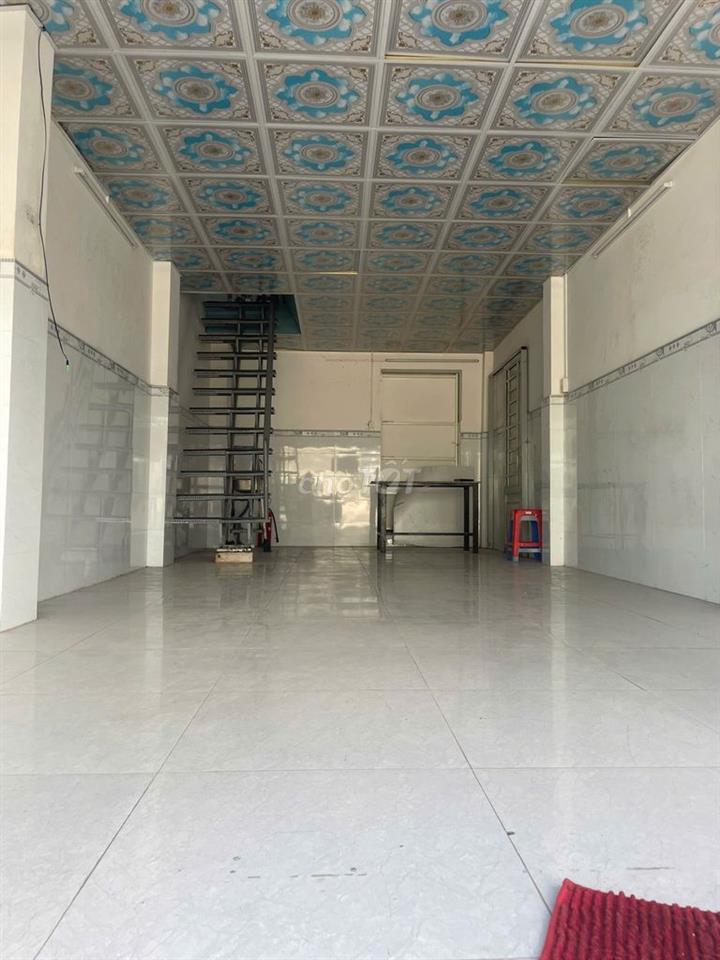 CHo thuê nhà nguyên căn MT QL 13 cũ, T+L, 15tr/ tháng