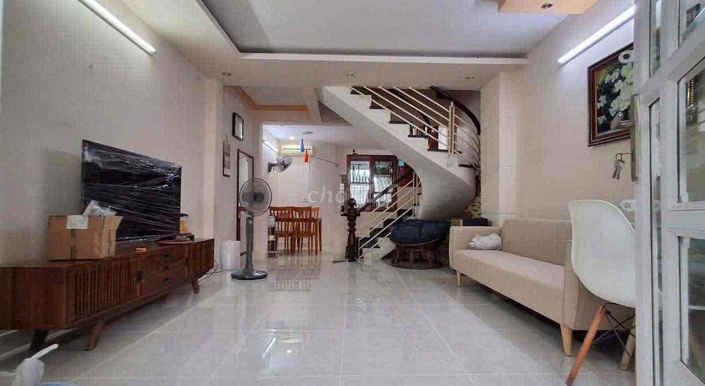nhà nguyên căn 1 trệt 1 lầu full nội thất