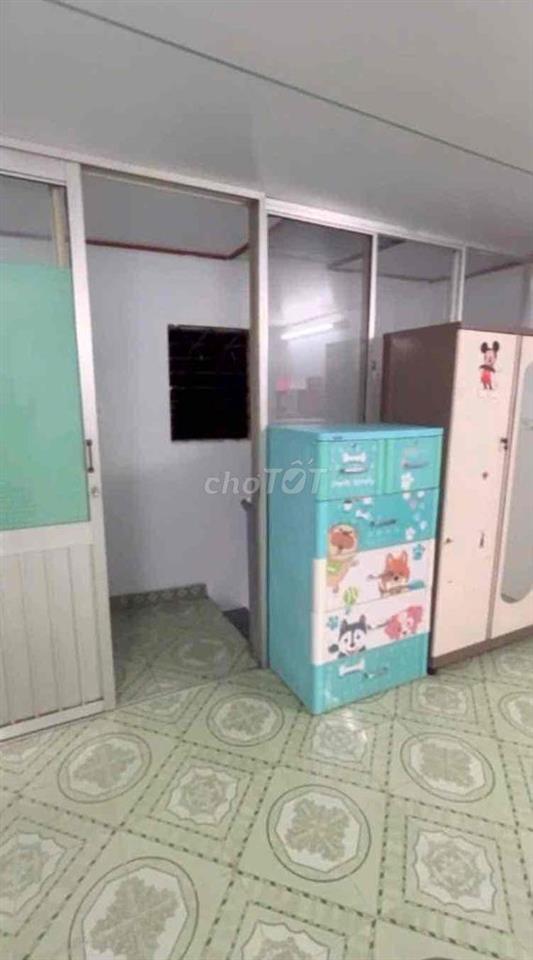 Nhà gần gigamal gần chợ hiệp bình có sẵn máy lạnh 2 phòng ngủ