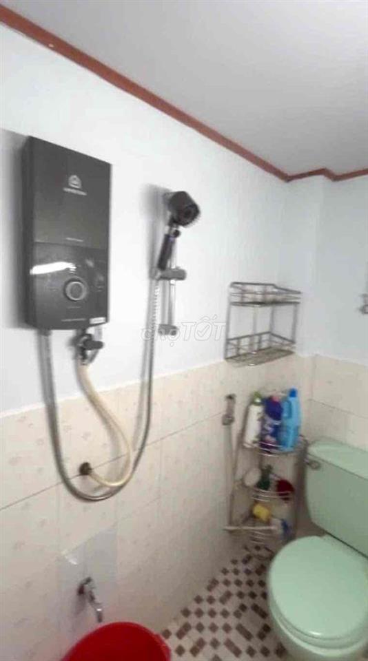 Nhà gần gigamal gần chợ hiệp bình có sẵn máy lạnh 2 phòng ngủ