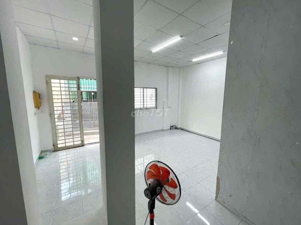 nhà đường linh tây 3 phòng ngủ gần trường, gần chợ thủ đức