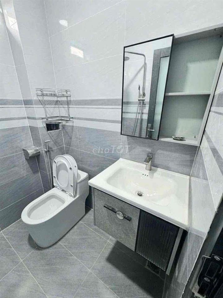 nhà 3 phòng ngủ hẻm xe tải sẵn 3 máy lạnh
