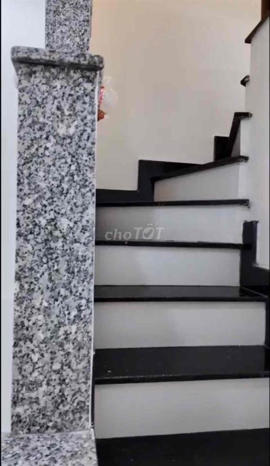 nhà mới toanh  3 phòng ngủ 3 wc