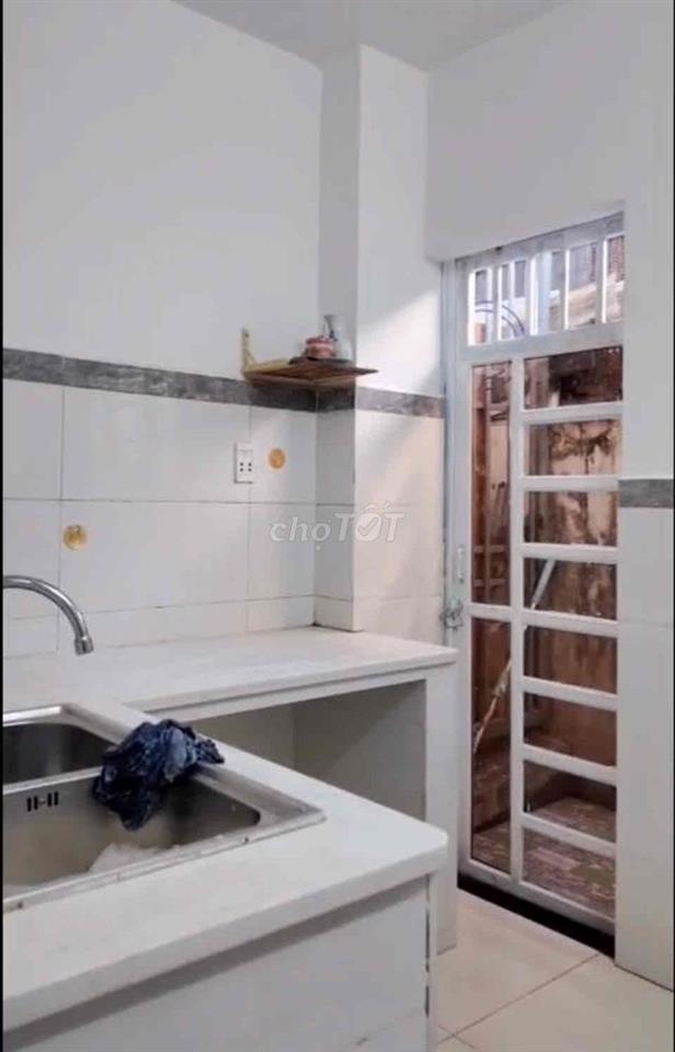 nhà mới toanh  3 phòng ngủ 3 wc
