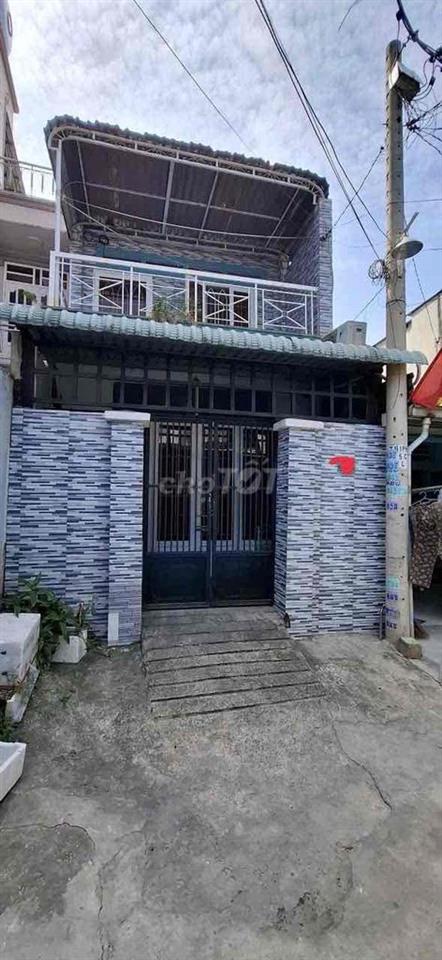 nhà nguyên căn 3 phòng ngủ- 2 nhà vệ sinh