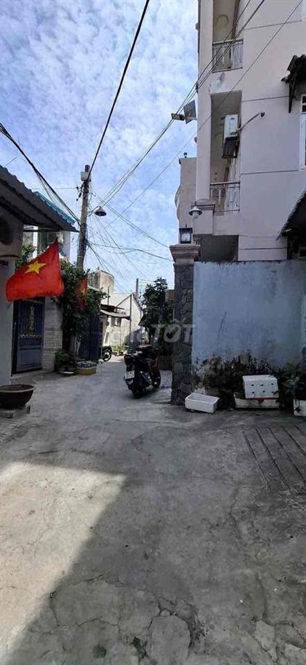 nhà nguyên căn 3 phòng ngủ- 2 nhà vệ sinh