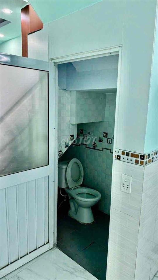 nhà 2 phòng ngủ 2 wc hẻm xe hơi