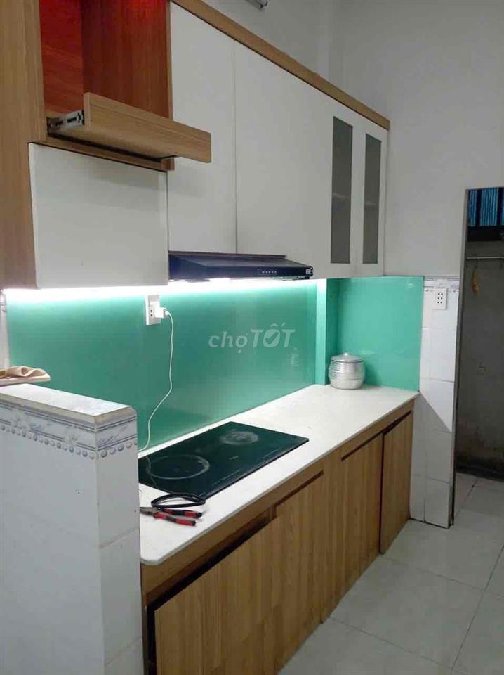 nhà 1 trệt 2 lầu gần gigamal có sẵn 2 pn, 2 wc