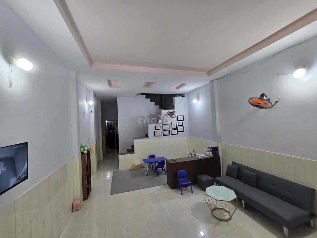 nhà 3 phòng ngủ hẻm xe hơi