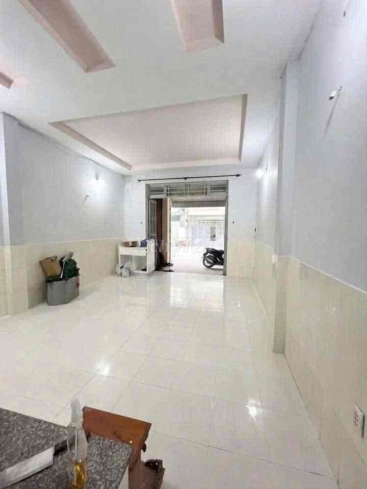 nhà 3 phòng ngủ hẻm xe hơi