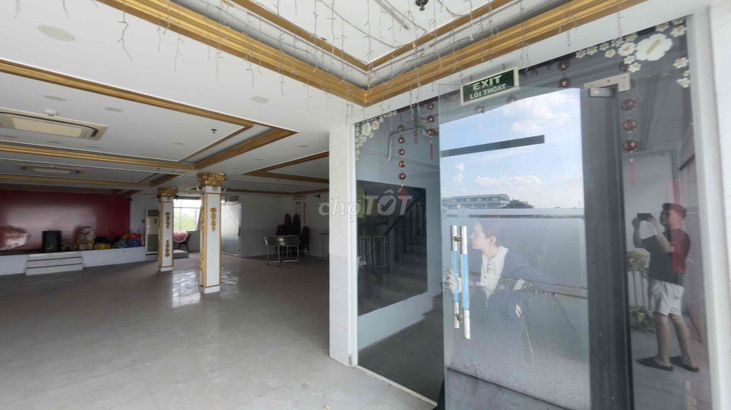Cho thuê nhà mặt tiền quốc lộ 1, thủ đức
