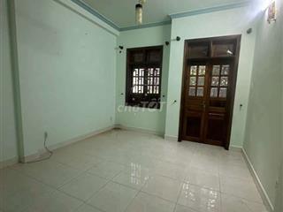 Nhà Phước Bình gần Đỗ Xuân Hợp, 3 tầng | 5pn-3wc, vỉa hè rộng