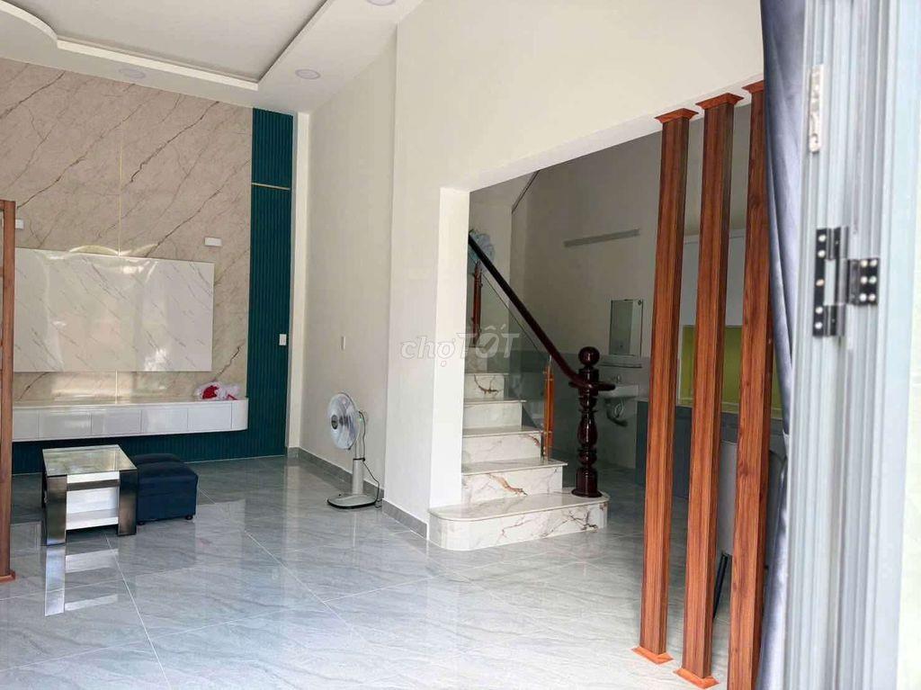 Nhà 2 tầng căn góc Phước Bình, cho thuê ngắn hạn, 3pn-2wc, nhà sạch sẽ