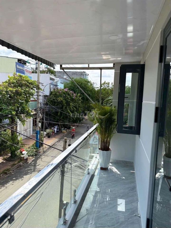 Nhà 2 tầng căn góc Phước Bình, cho thuê ngắn hạn, 3pn-2wc, nhà sạch sẽ