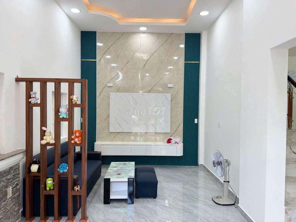 Nhà 2 tầng căn góc Phước Bình, cho thuê ngắn hạn, 3pn-2wc, nhà sạch sẽ