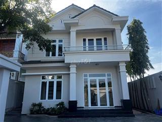 Biệt Thự sân vườn 400m2 KDC BÁCH KHOA | nội thất cơ bản, có gara oto