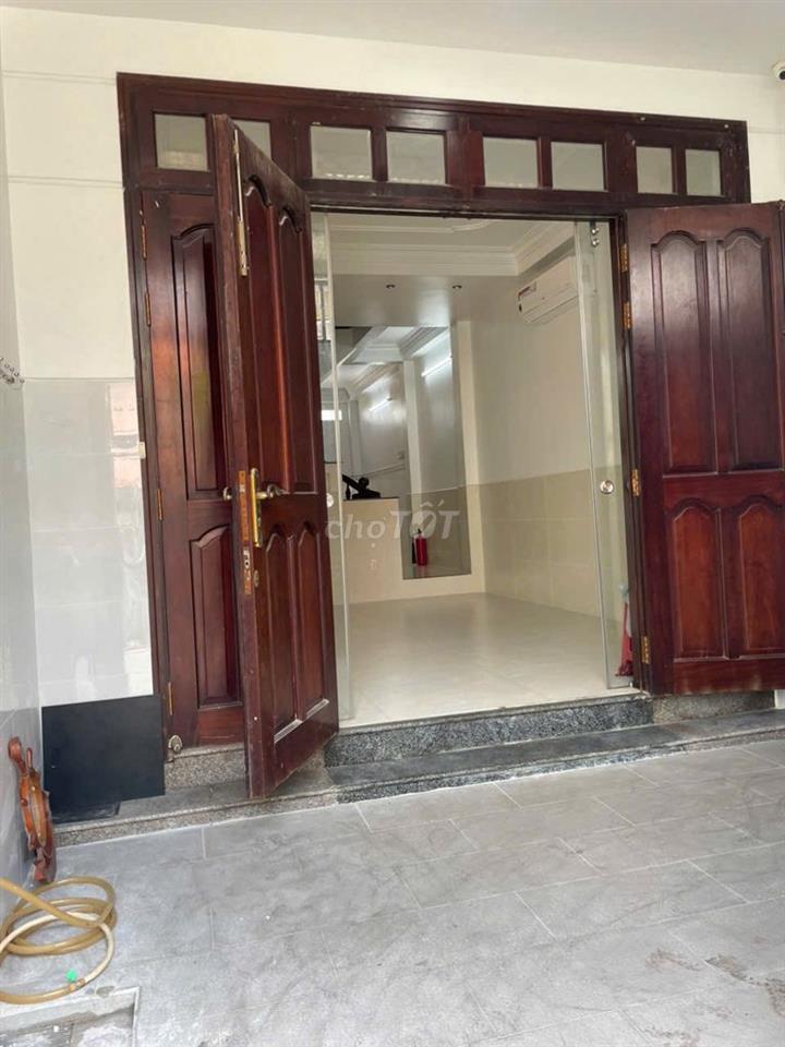 Cho thuê nhà nguyên căn trung tâm quận 2