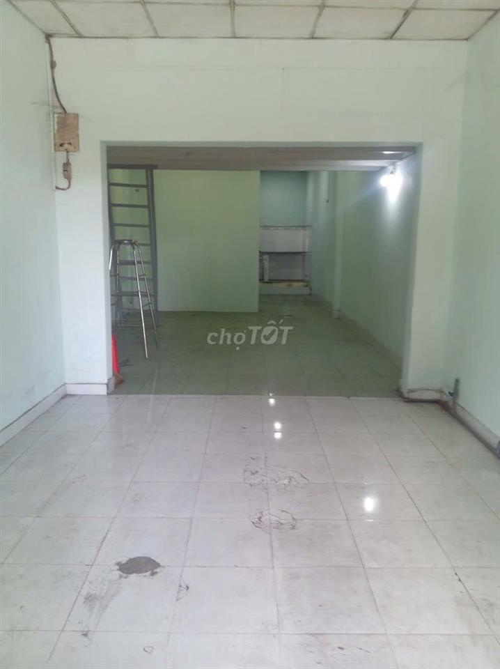 Cho Thuê Nhà Cấp 4 Có gác lửng ,Gần Quốc Lộ 1A, DT 48m2. Gía 5 triệu