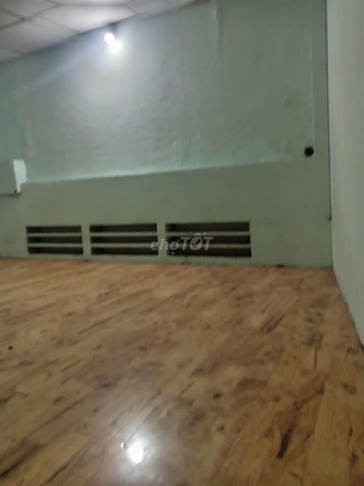 Cho Thuê Nhà Cấp 4 Có gác lửng ,Gần Quốc Lộ 1A, DT 48m2. Gía 5 triệu