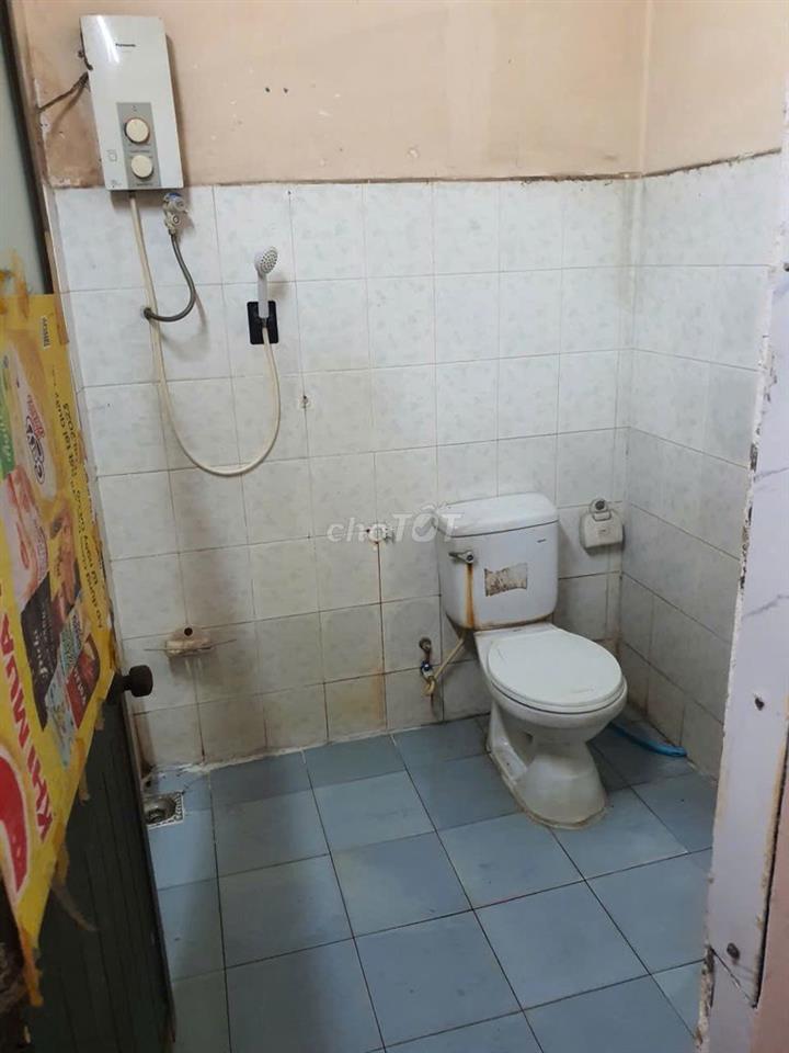 Cho Thuê Nhà cấp 4 có 3PN  Đường 16.Linh Trung DTSD 140m2.Gía 9 Triệu.