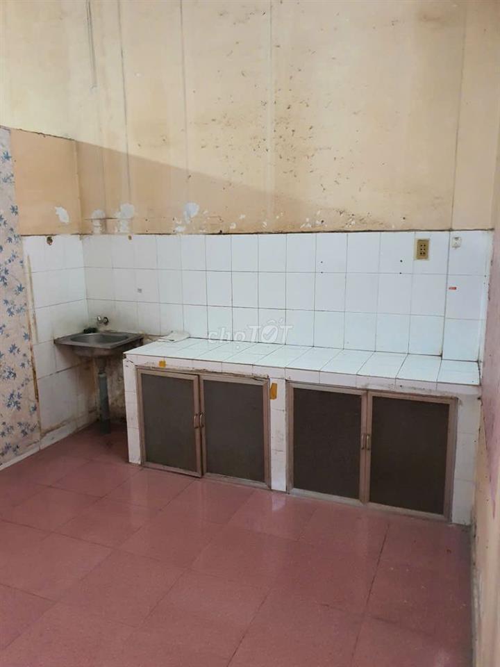 Cho Thuê Nhà cấp 4 có 3PN  Đường 16.Linh Trung DTSD 140m2.Gía 9 Triệu.