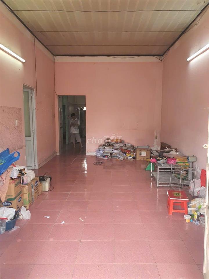 Cho Thuê Nhà cấp 4 có 3PN  Đường 16.Linh Trung DTSD 140m2.Gía 9 Triệu.