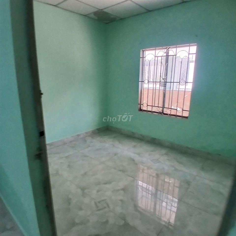 nhà thuê phù hợp vừa ở. vừa làm kho