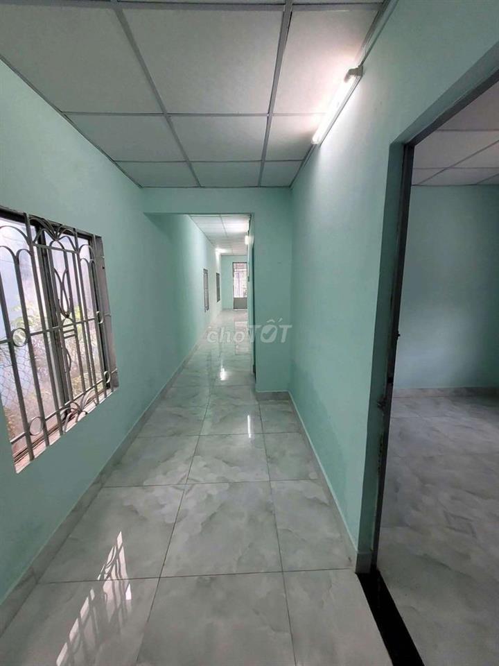nhà thuê phù hợp vừa ở. vừa làm kho