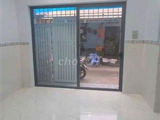 cho thuê nhà nguyên căn mặt tiền đường. 