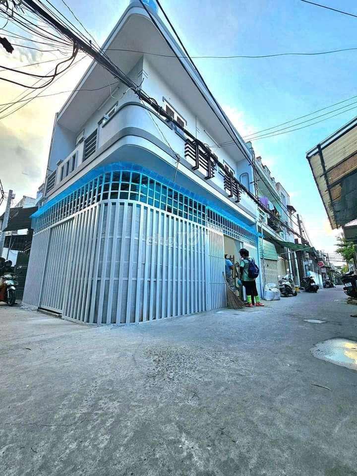 cho thuê nhà nguyên căn mặt tiền đường. 