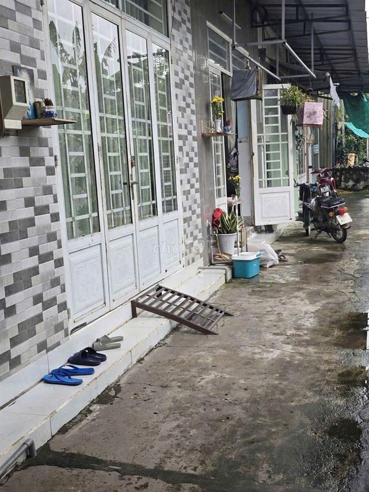 Nhà Cấp 4 có Gác Lửng Quận 9 cũ giá 4tr/tháng