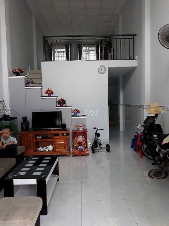 NHÀ CẤP 4,CÓ GÁC LỬNG QUẬN 9 CŨ GIÁ 3TỶ750TR