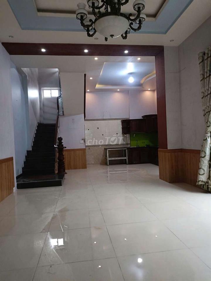NHÀ MẶT TIỀN VÕ VĂN HÁT 1 TRỆT,2 LẦU QUẬN 9 GIÁ 25TR/THÁNG