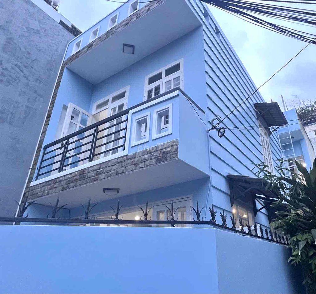 Cho thuê nhà nguyên căn, mới 90%, ngay trung tâm Q2