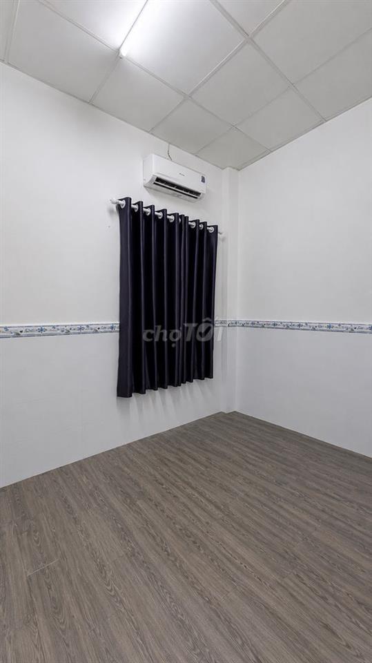 Nhà hẻm gần chợ Thủ Đức