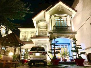 cho thuê nhà biệt thự Quận 2