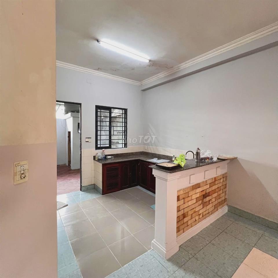 CHO THUÊ NHÀ VILA SÂN VƯỜN (TRƯỚC /SAU)