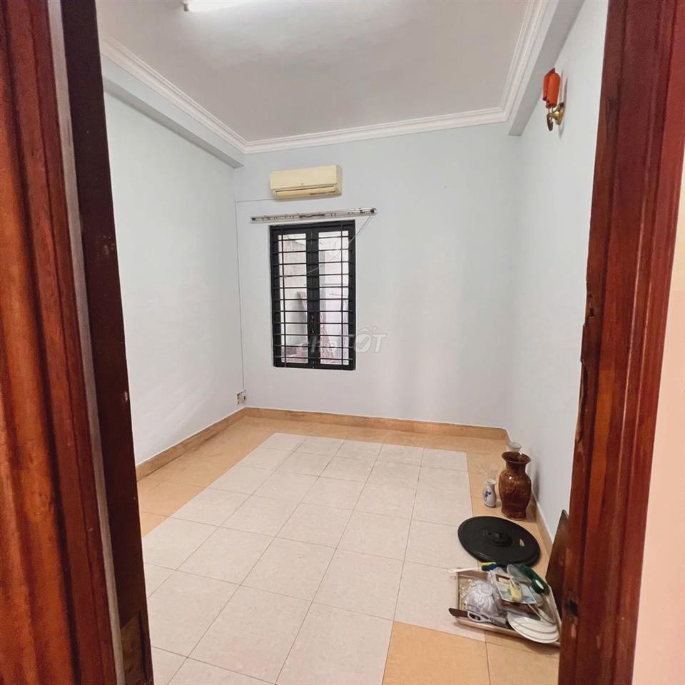 CHO THUÊ NHÀ VILA SÂN VƯỜN (TRƯỚC /SAU)