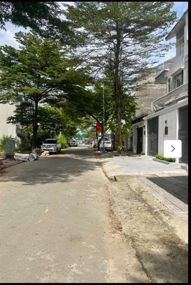 Cần bán căn biệt thự góc 2MT vừa ở,vừa kinh doanh