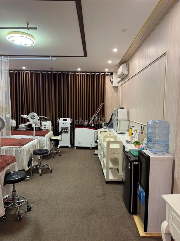 Sang gấp Spa đang hoạt động – Full máy móc & nội thất – 350 triệu